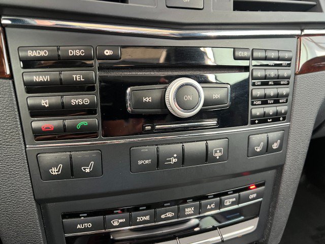 Used 2010 Mercedes-Benz E 550 Coupe image 18