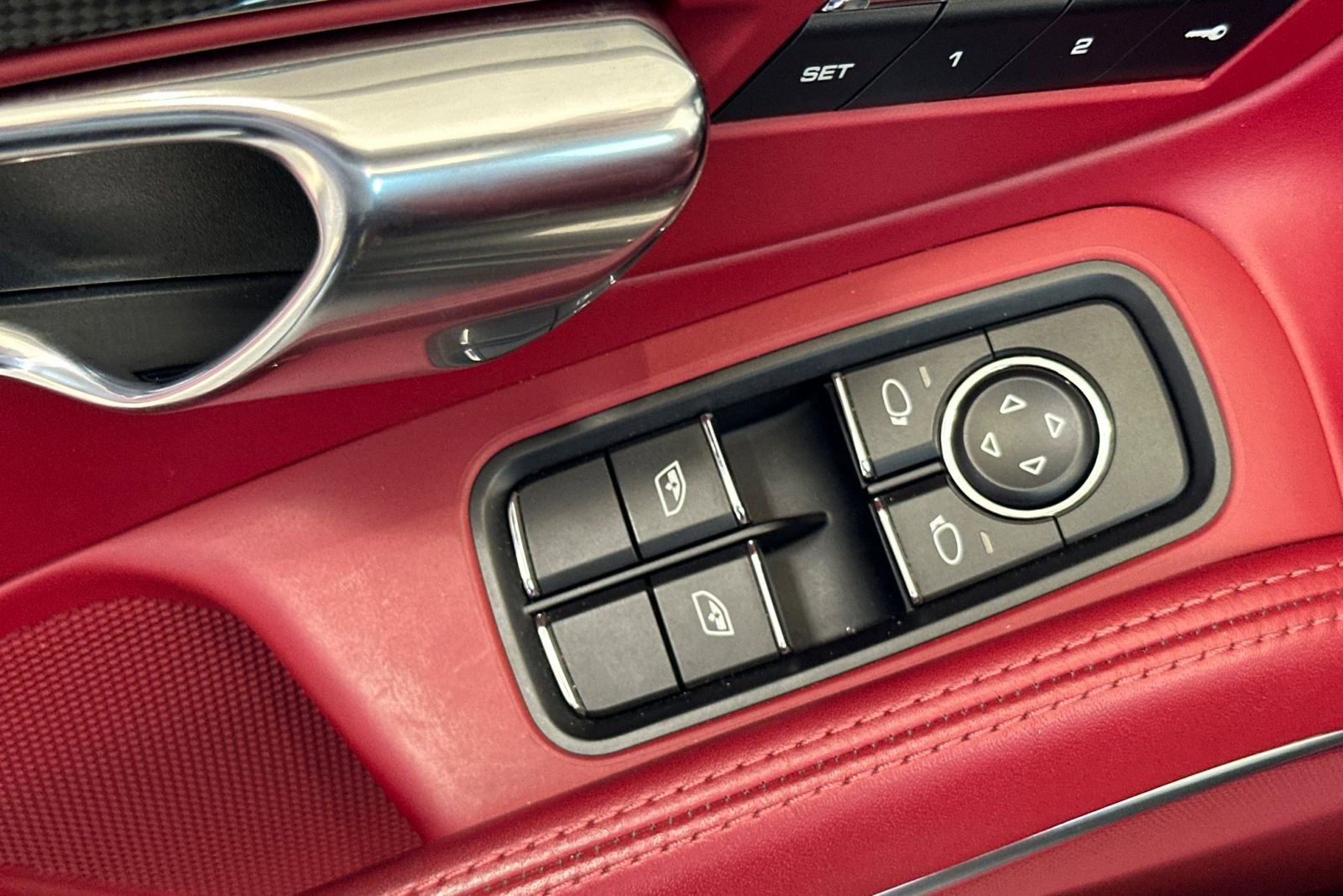 Used 2017 Porsche 911 Targa 4 GTS image 14