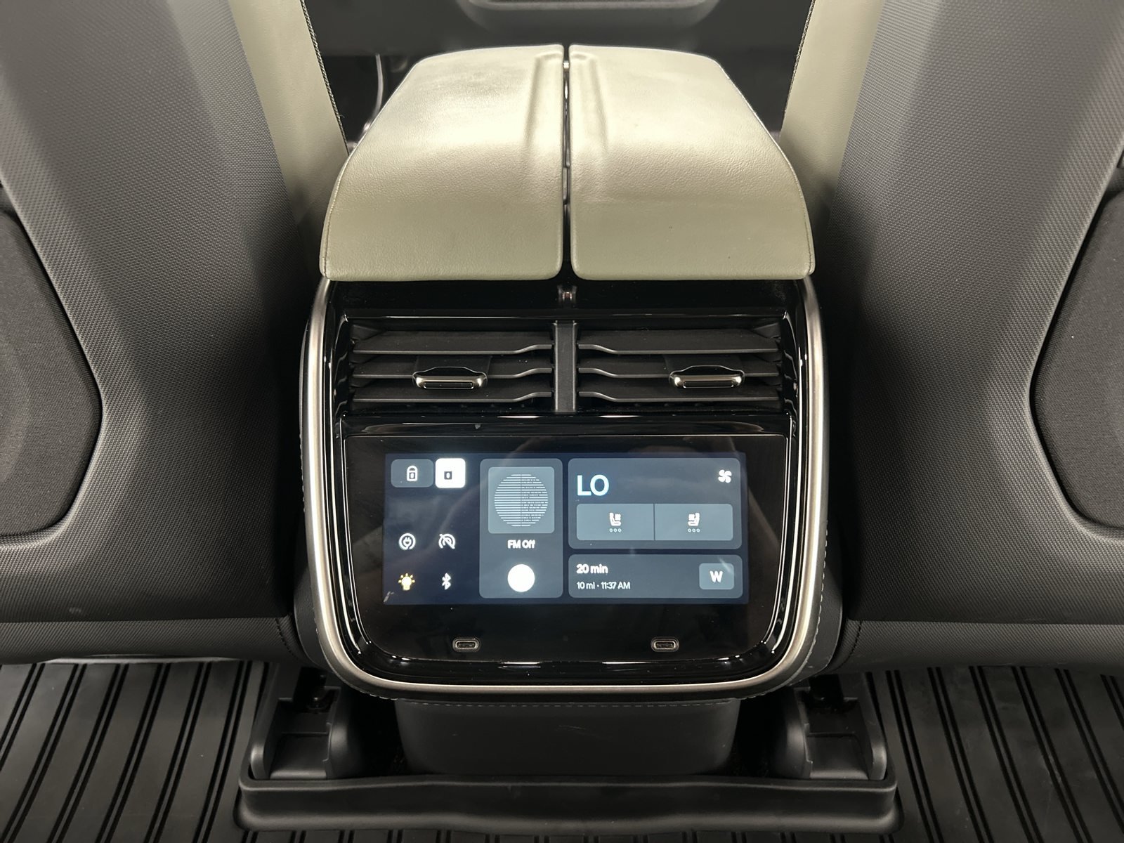 Used 2022 Rivian R1T Adventure AWD/4WD image 28
