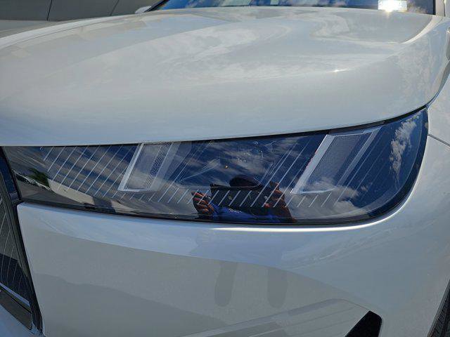 New 2026 BMW iX xDrive60 w/ Premium Package image 31