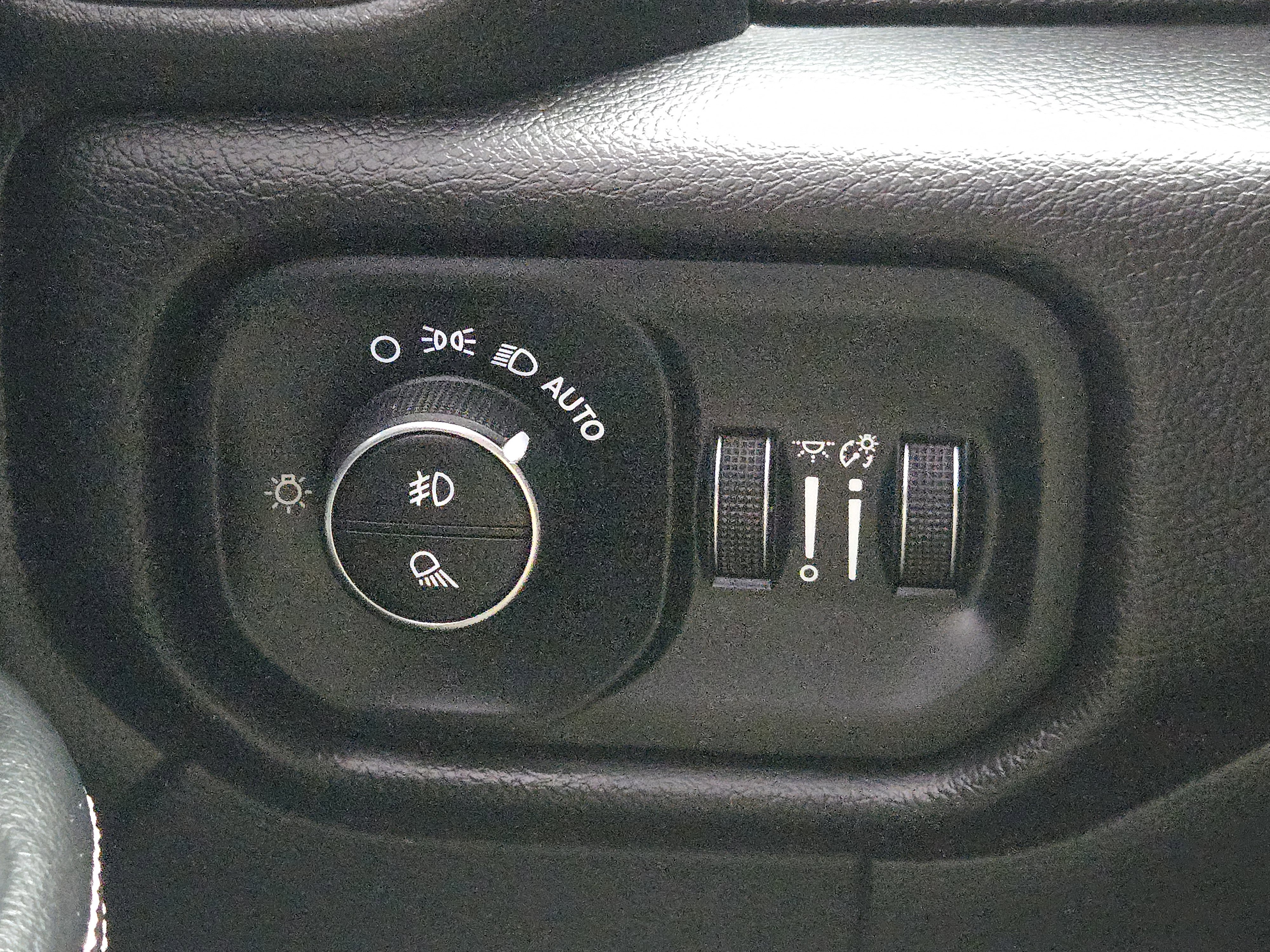 Used 2024 RAM 2500 Laramie w/ Night Edition image 26