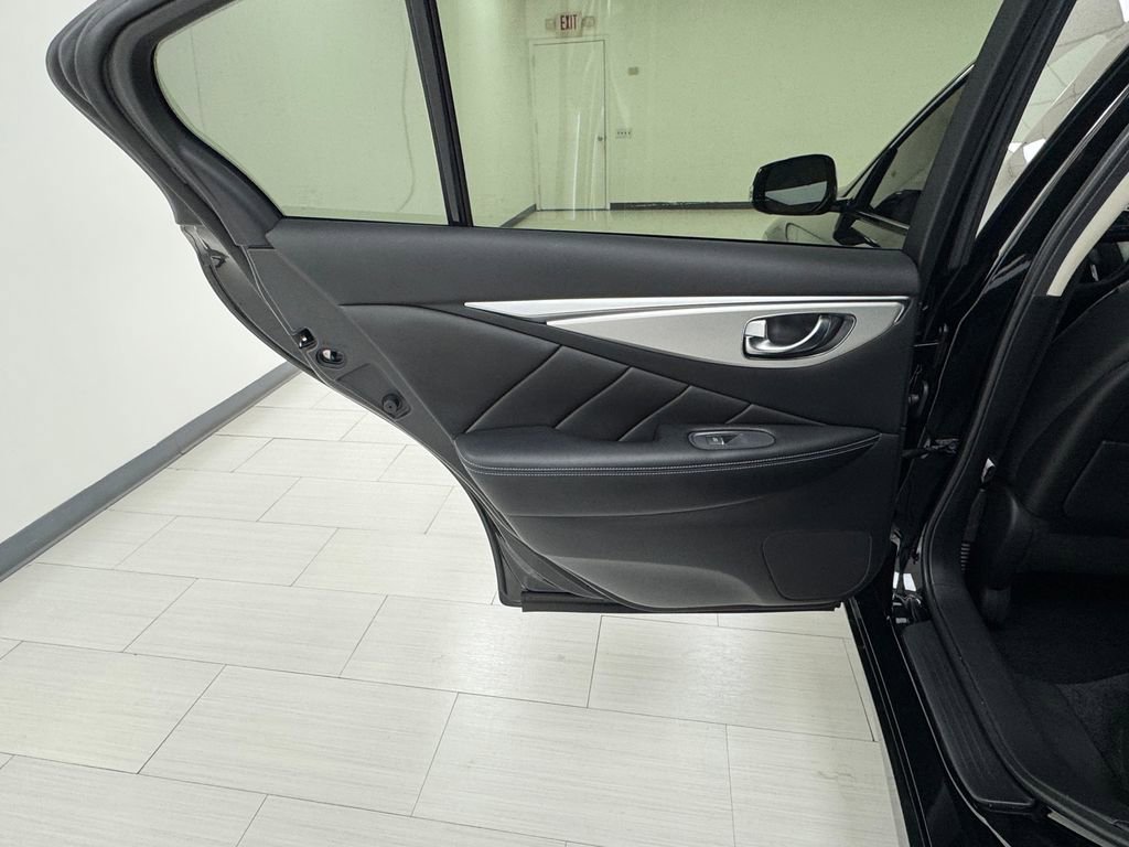 Used 2022 INFINITI Q50 Luxe w/ Cargo Package image 11