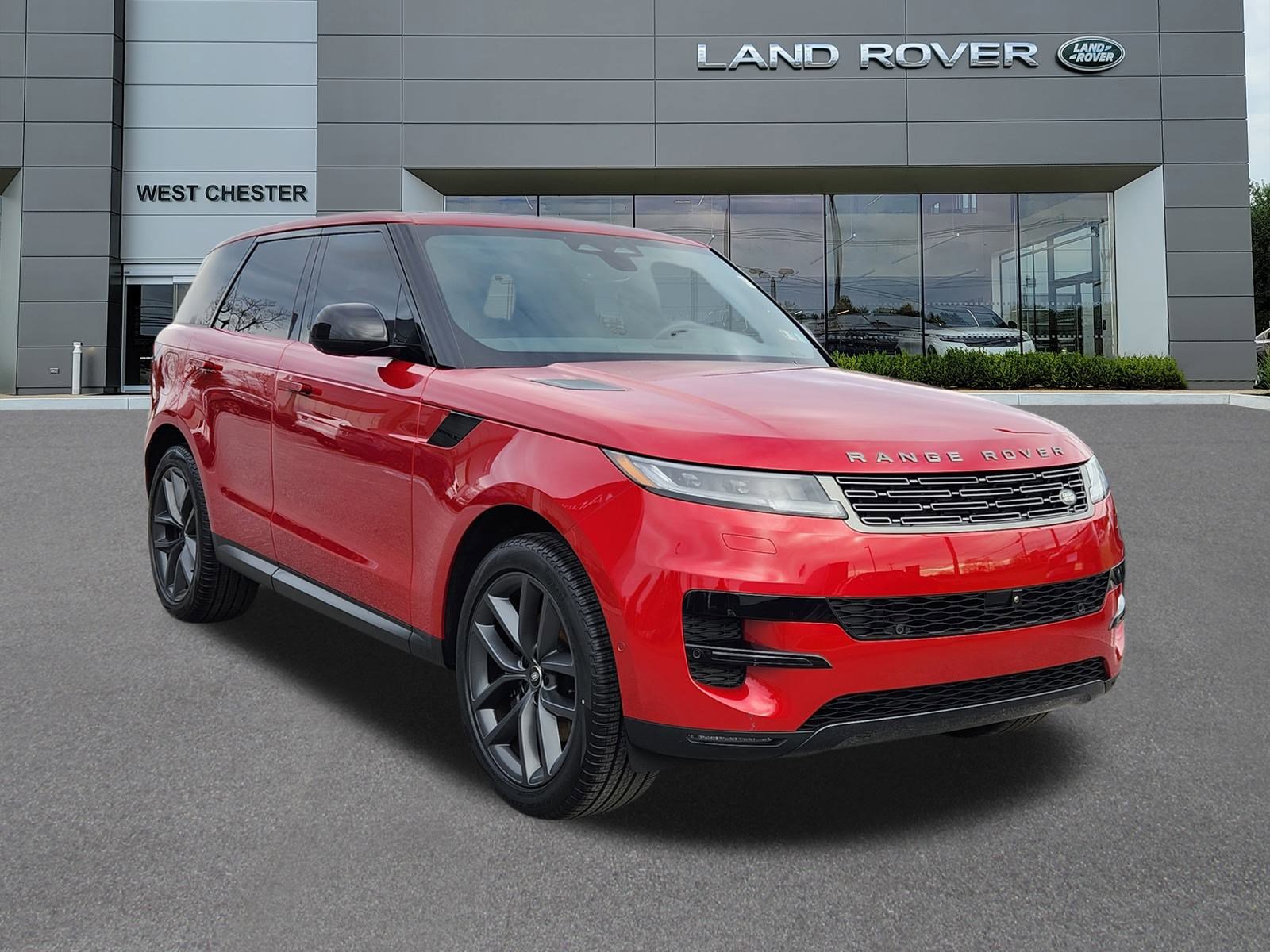 Used 2024 Land Rover Range Rover Sport SE image 2