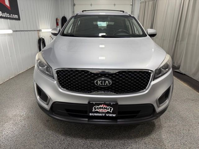Used 2016 Kia Sorento LX w/ LX Convenience Package AWD/4WD image 2