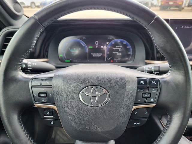 Used 2023 Toyota Crown Limited AWD/4WD image 15