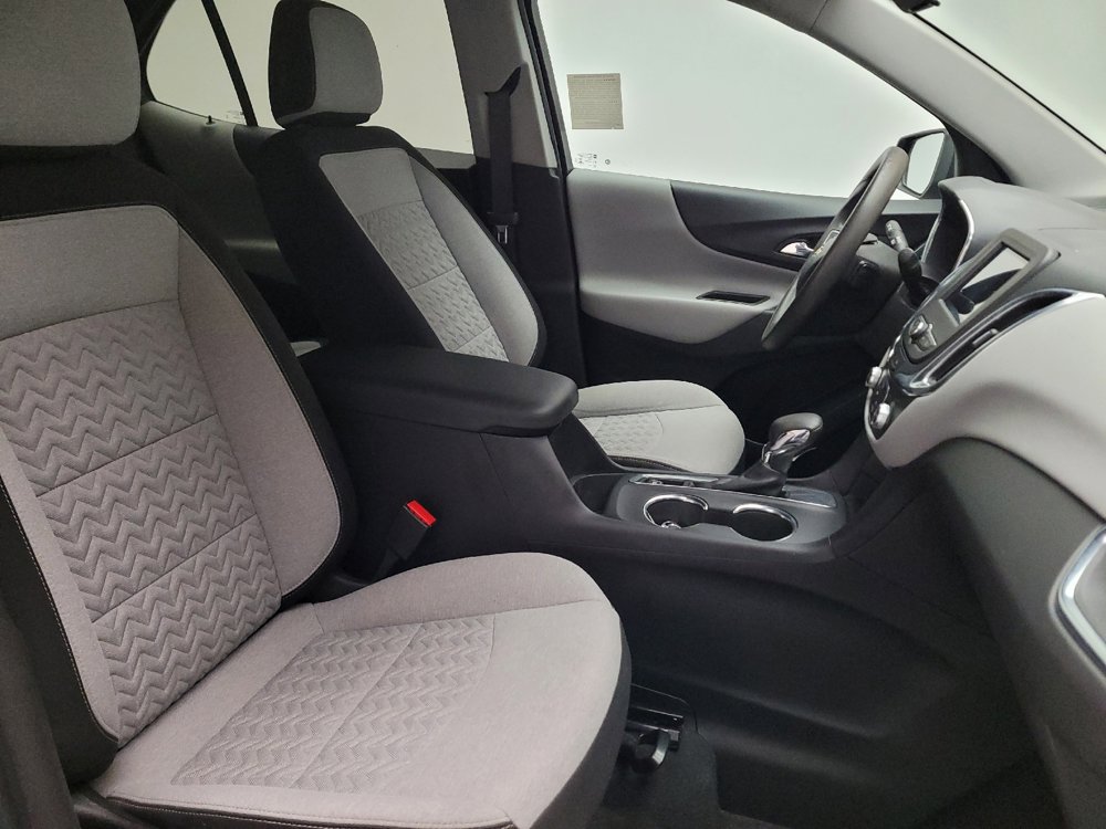 Used 2022 Chevrolet Equinox LS w/ LS Convenience Package image 21