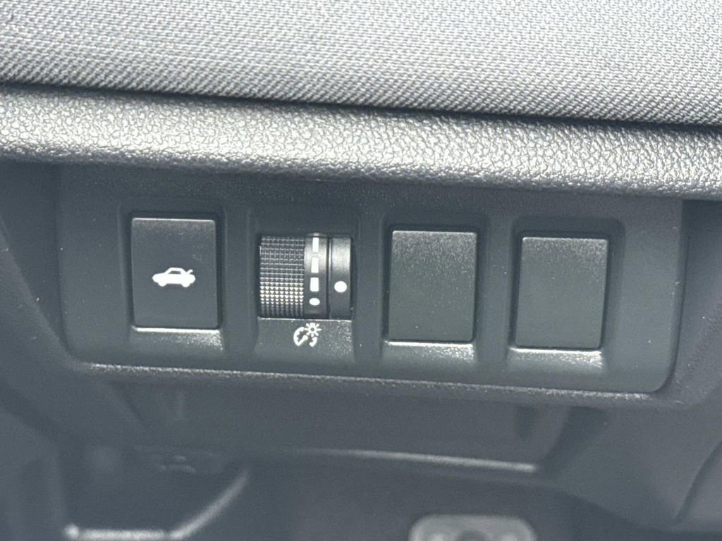 Used 2021 Subaru Legacy Premium image 13