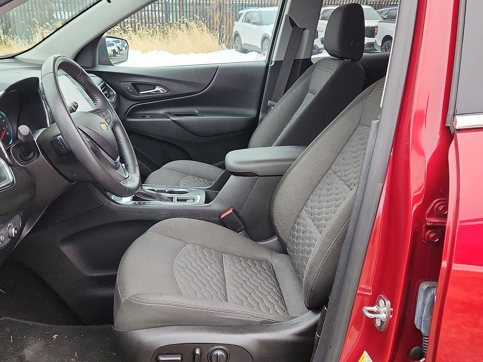 Used 2018 Chevrolet Equinox LT w/ Sun & Infotainment Package image 10