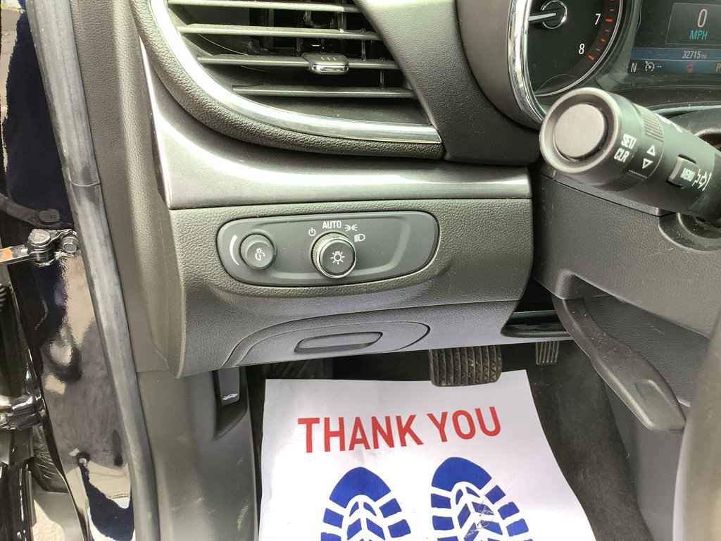 Used 2021 Buick Encore Preferred FWD image 12