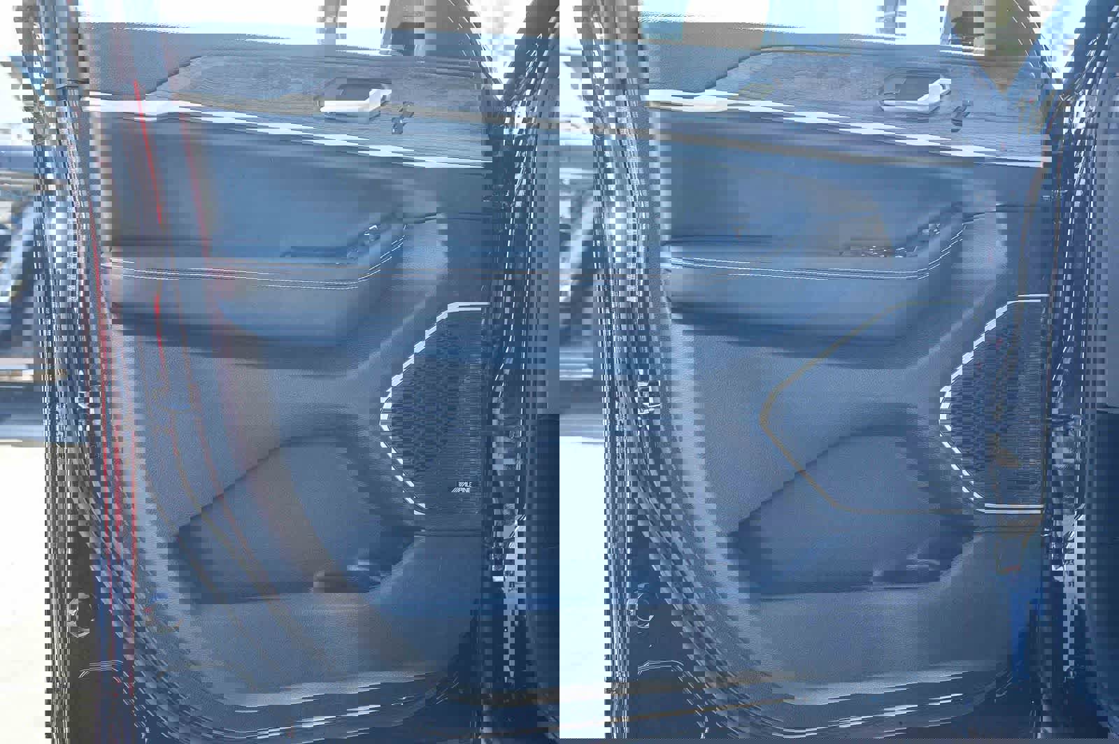 Used 2024 Jeep Grand Cherokee L Limited w/ Luxury Tech Group II image 19