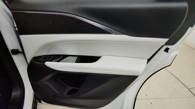 Used 2025 Cadillac Lyriq Luxury w/ LPO, Floor Liner Package RWD image 43