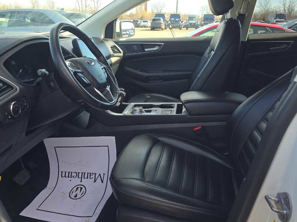 Used 2024 Ford Edge SEL w/ Convenience Package image 8