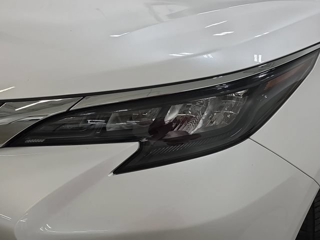 Certified 2024 Toyota Sienna XLE FWD image 25