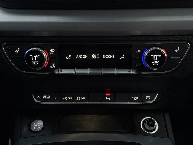 Used 2018 Audi SQ5 Premium Plus w/ Navigation Package image 27