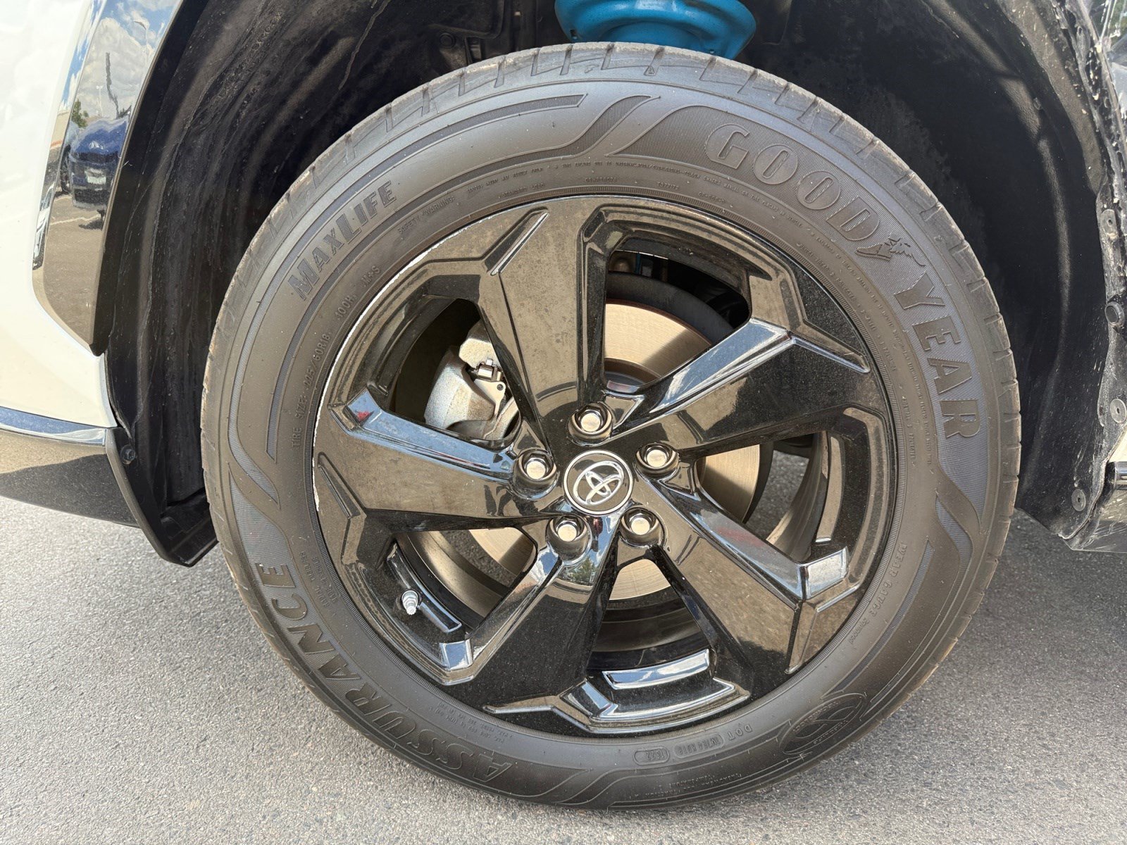 Used 2019 Toyota RAV4 XSE AWD/4WD image 24