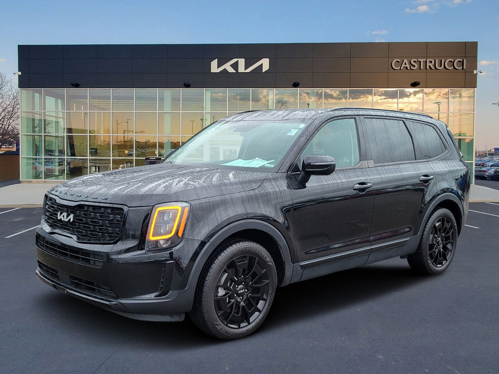 Used 2022 Kia Telluride EX w/ EX Premium Package image 2