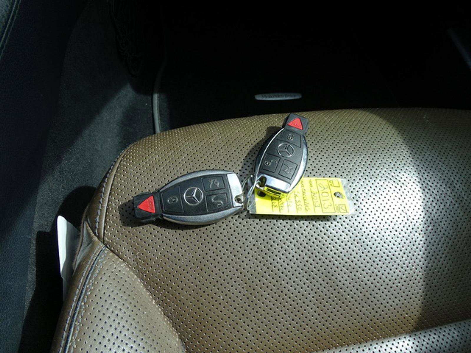 Used 2013 Mercedes-Benz SL 550 image 12