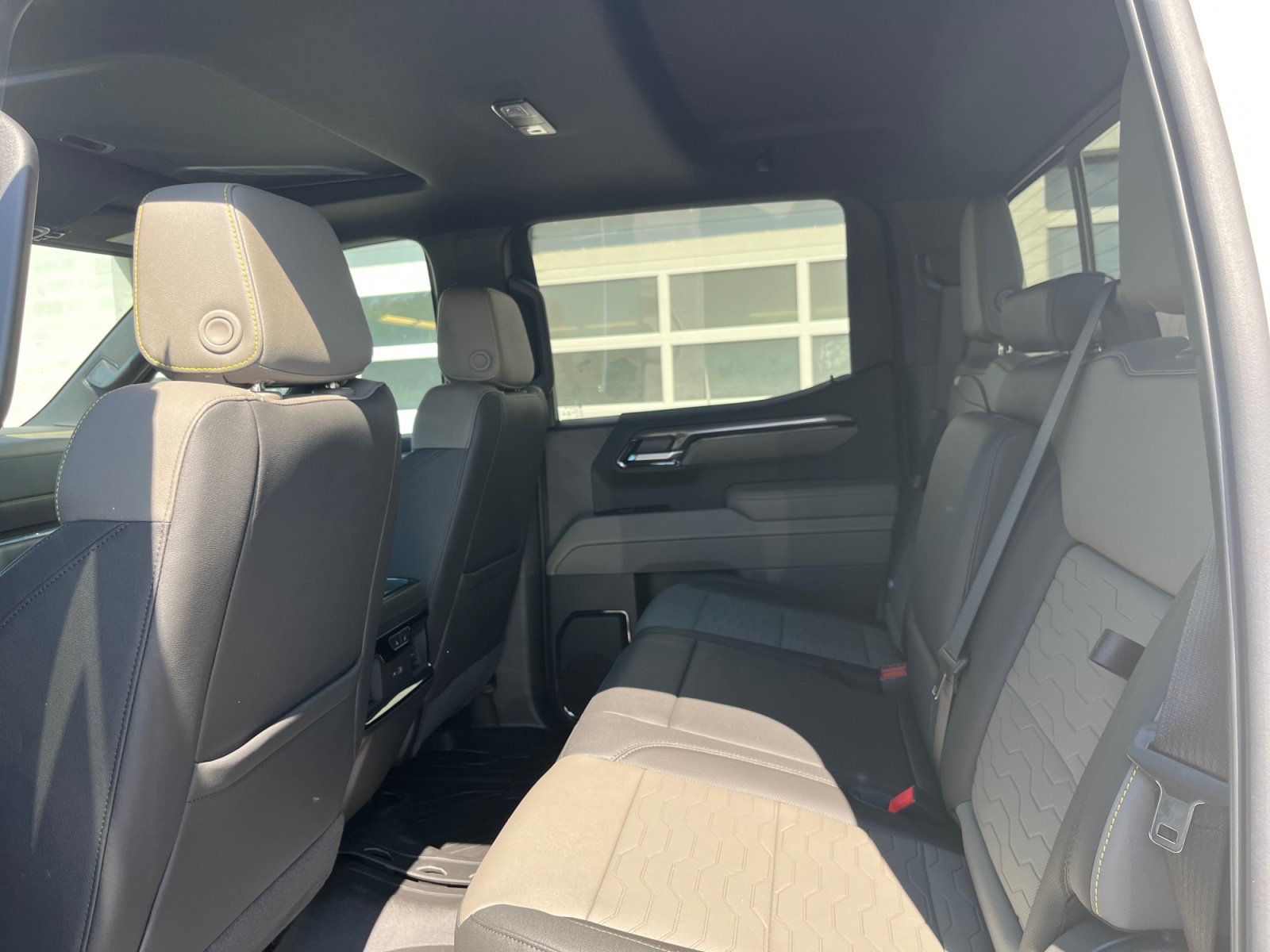 New 2026 Chevrolet Silverado 1500 ZR2 w/ LPO, Dark Essentials Package AWD/4WD image 17
