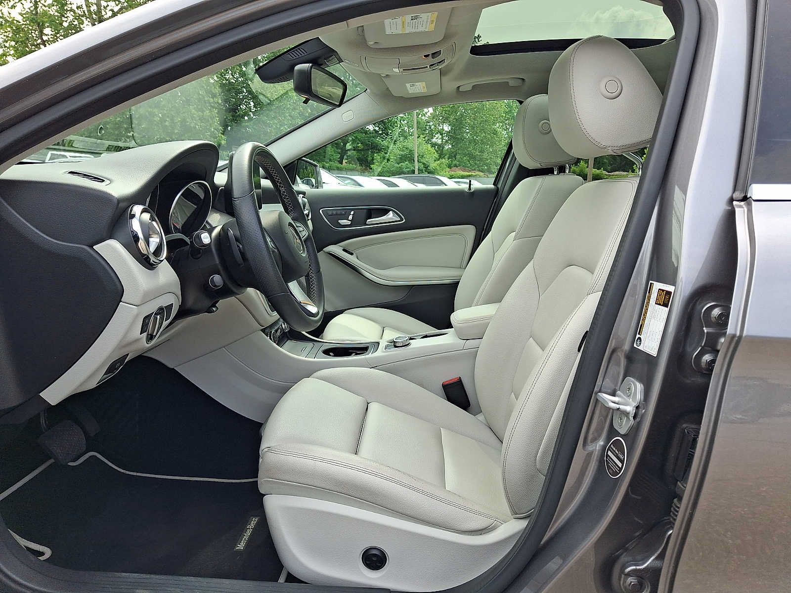 Used 2018 Mercedes-Benz GLA 250 4MATIC image 13