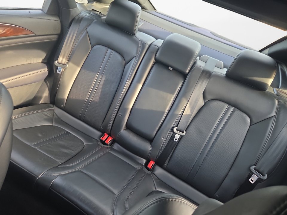 Used 2017 Lincoln MKZ Reserve w/ Technology Package image 15