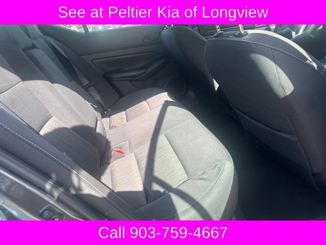 Used 2025 Nissan Altima 2.5 SV FWD image 11