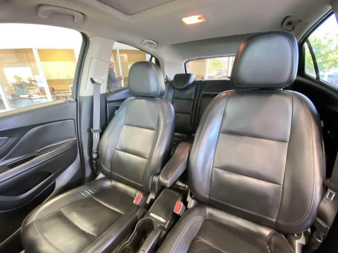 Used 2019 Buick Encore Essence AWD/4WD image 13