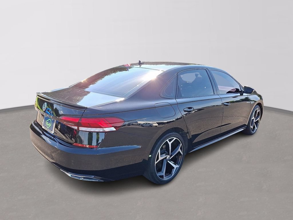 Used 2022 Volkswagen Passat 2.0T R-Line FWD image 6