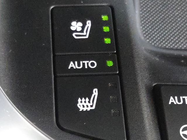 Certified 2022 Lexus LX 600 4WD w/ Luxury Package image 36