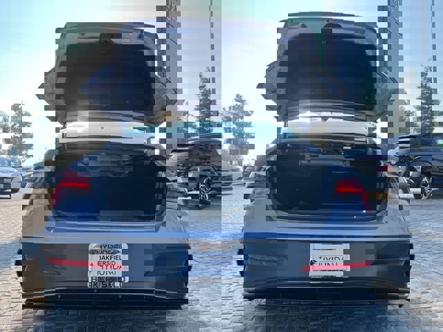 New 2026 Hyundai Elantra Limited image 27