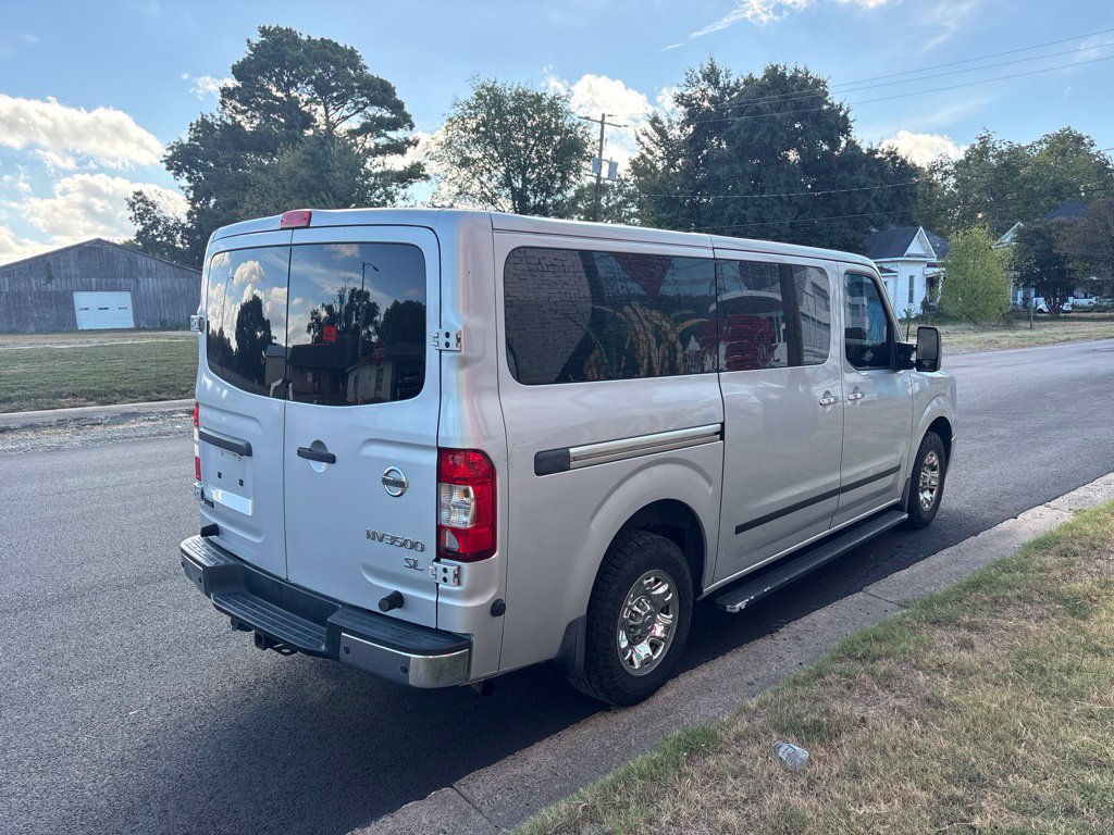 Used 2018 Nissan NV 3500 SL RWD image 6
