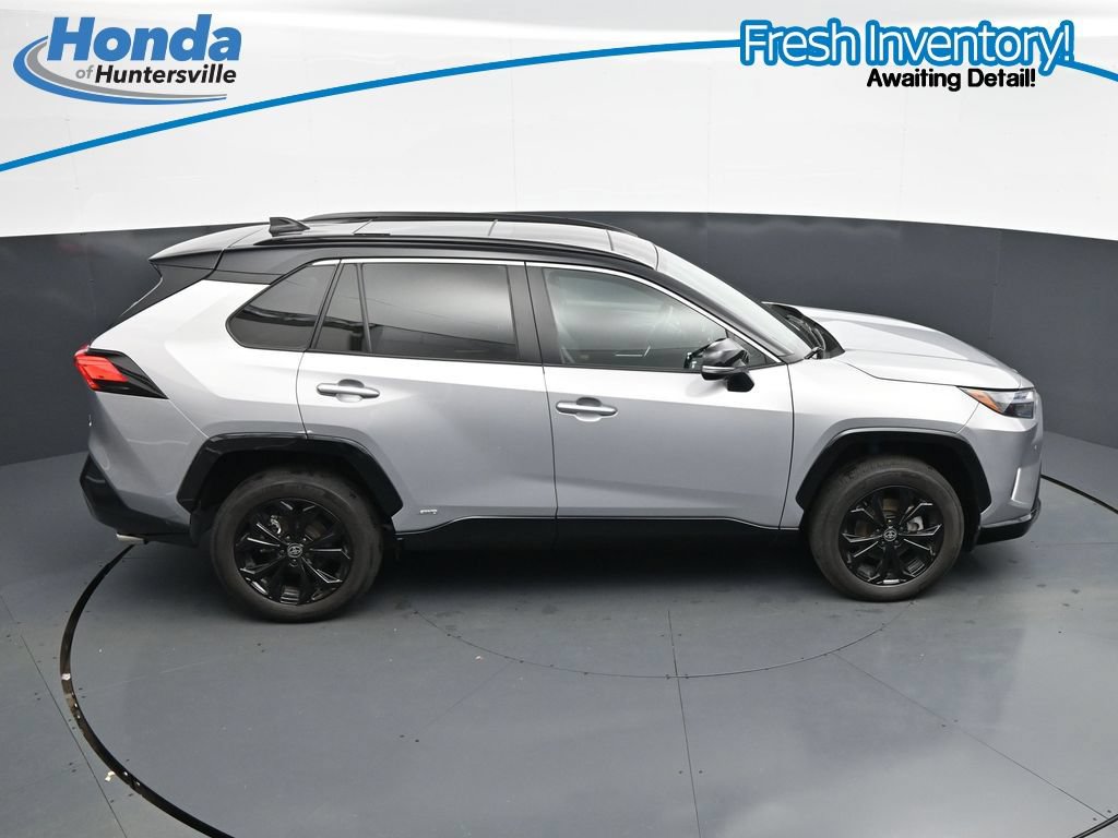 Used 2022 Toyota RAV4 XSE AWD/4WD image 26