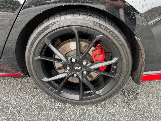 Used 2025 Hyundai Elantra N w/ Cargo Package FWD image 9