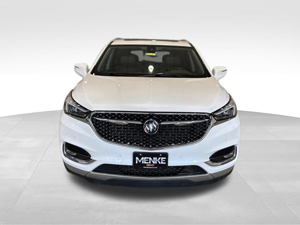 Used 2018 Buick Enclave Avenir w/ Avenir Technology Package AWD/4WD image 2