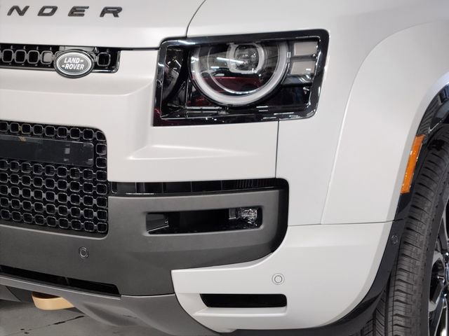 New 2026 Land Rover Defender 110 OCTA image 12