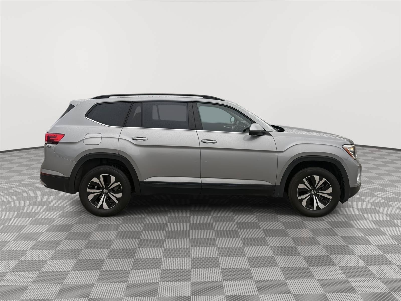 Certified 2024 Volkswagen Atlas SE AWD/4WD image 12