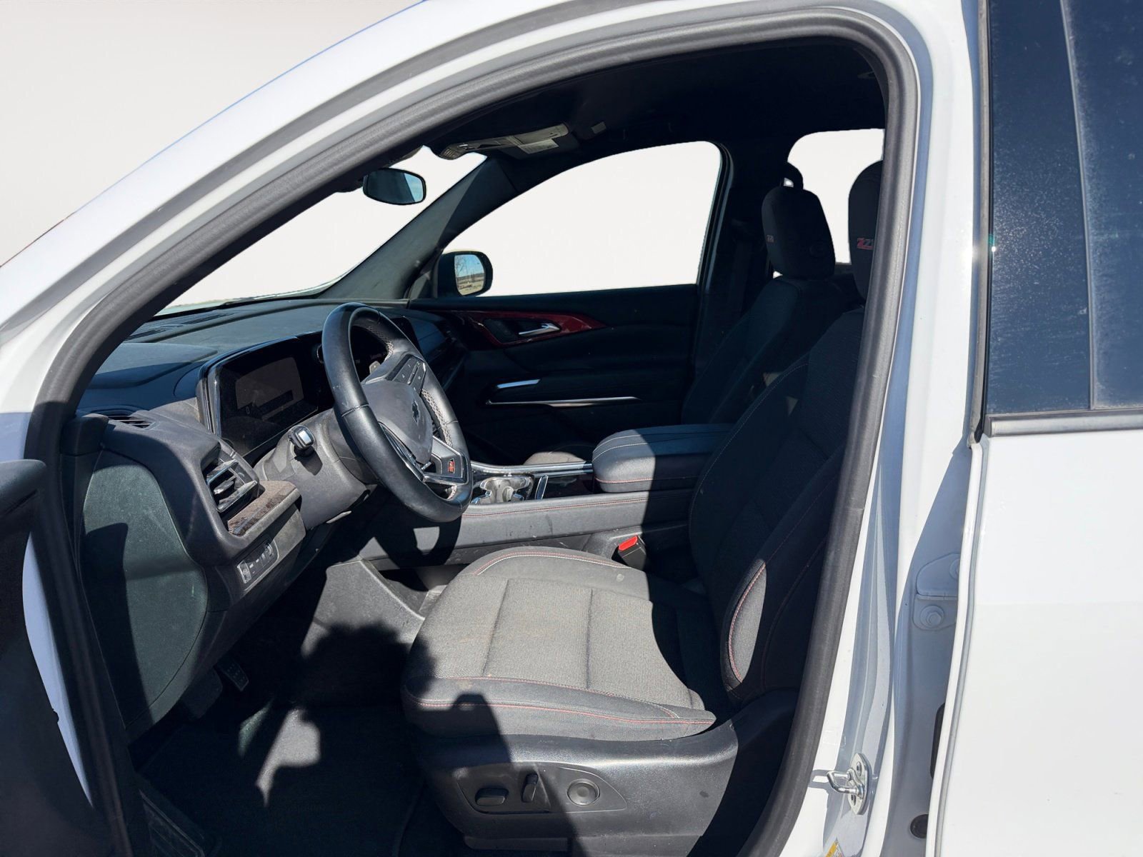 Used 2024 Chevrolet Traverse Z71 image 9