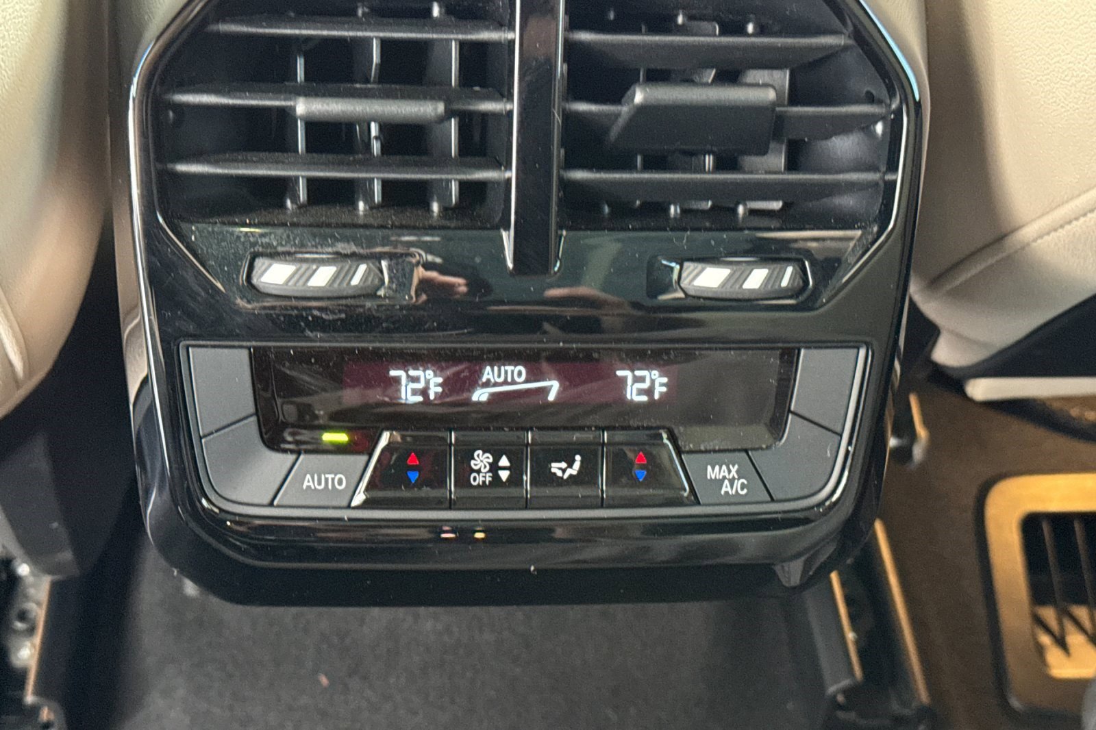 Certified 2025 BMW iX xDrive50 AWD/4WD image 16