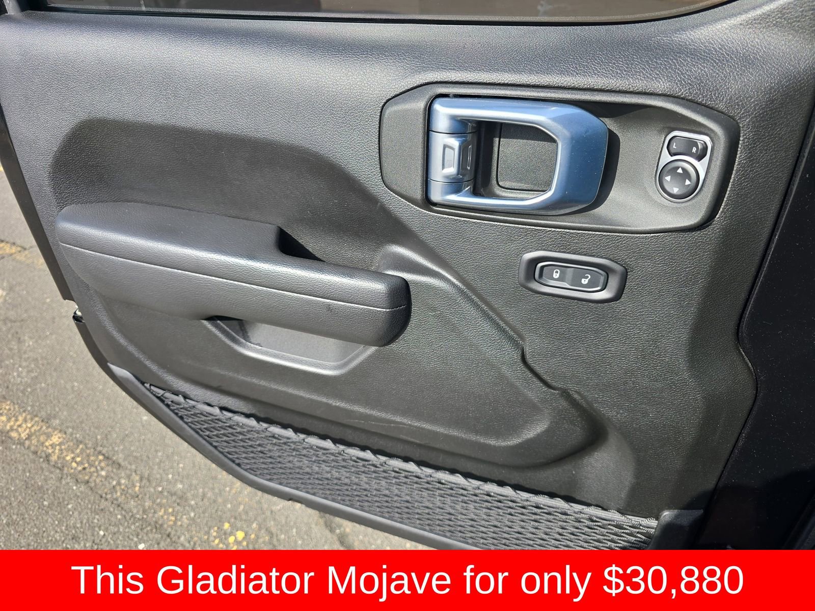 Used 2022 Jeep Gladiator Mojave w/ Cold Weather Group image 35