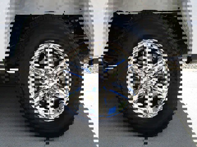 New 2025 Ford F150 XLT w/ Equipment Group 302A MID image 9