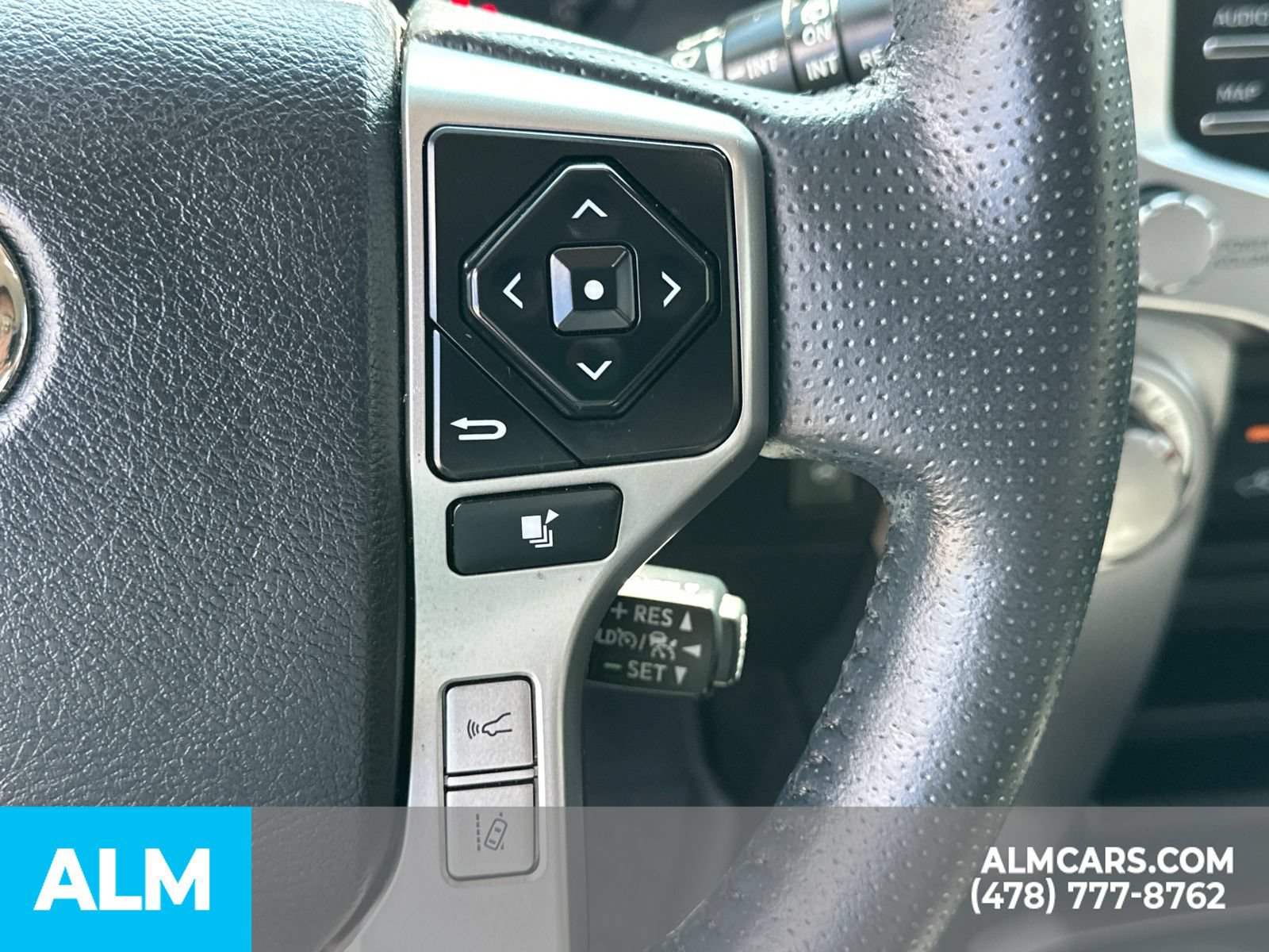 Used 2023 Toyota 4Runner SR5 Premium w/ Moonroof Package RWD image 30