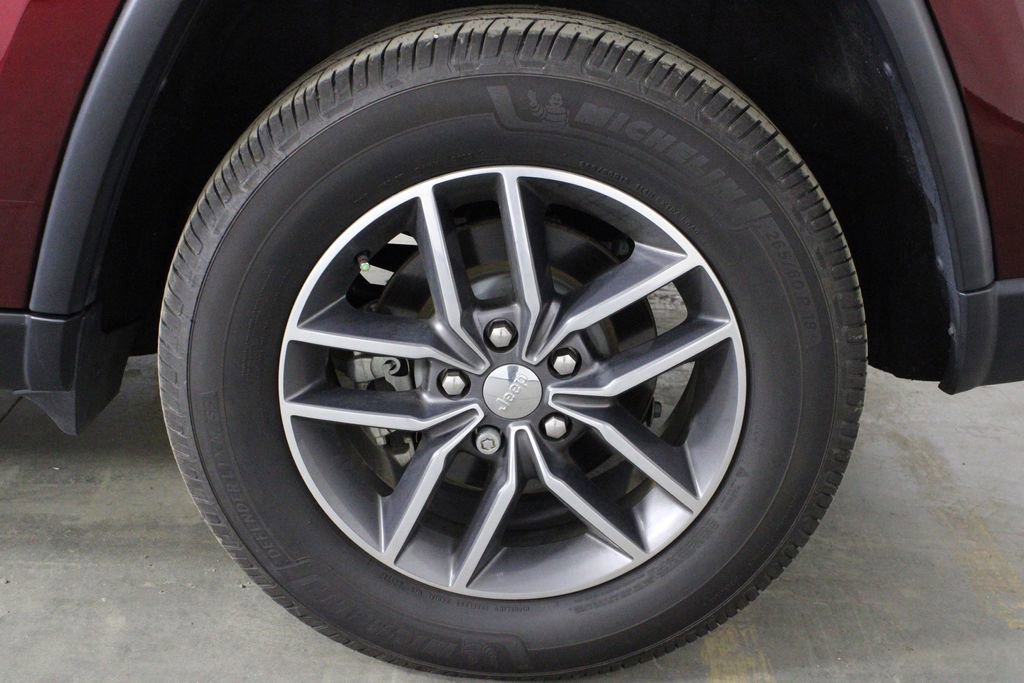 Used 2017 Jeep Grand Cherokee Limited w/ Trailer Tow Group IV image 40