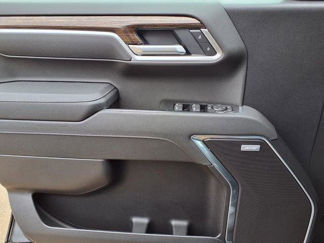New 2026 GMC Sierra 1500 Elevation image 16