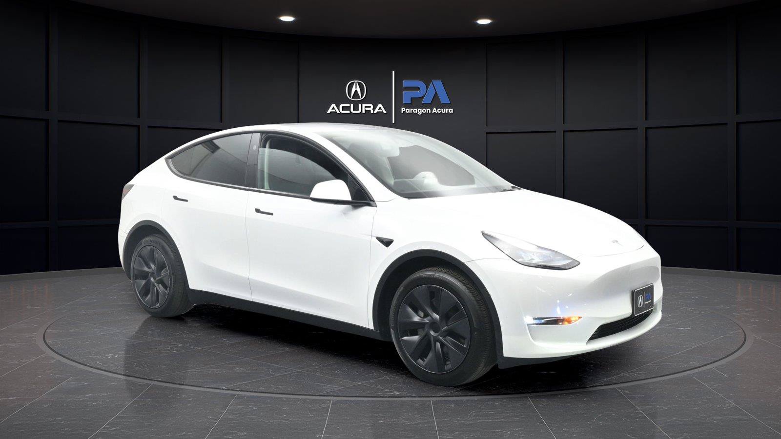 Used 2024 Tesla Model Y Long Range AWD/4WD image 23