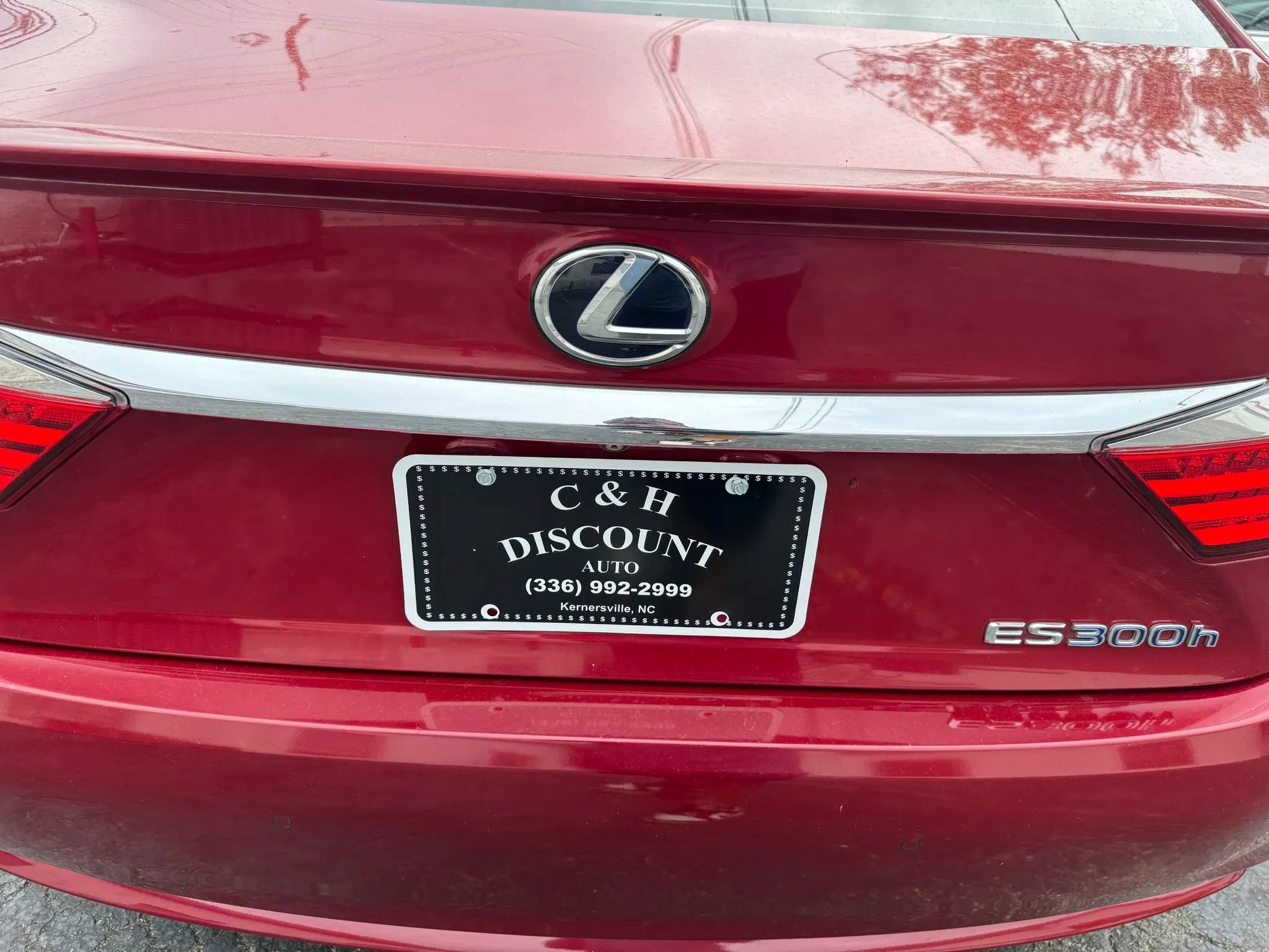 Used 2015 Lexus ES 300h w/ Navigation System Package FWD image 7