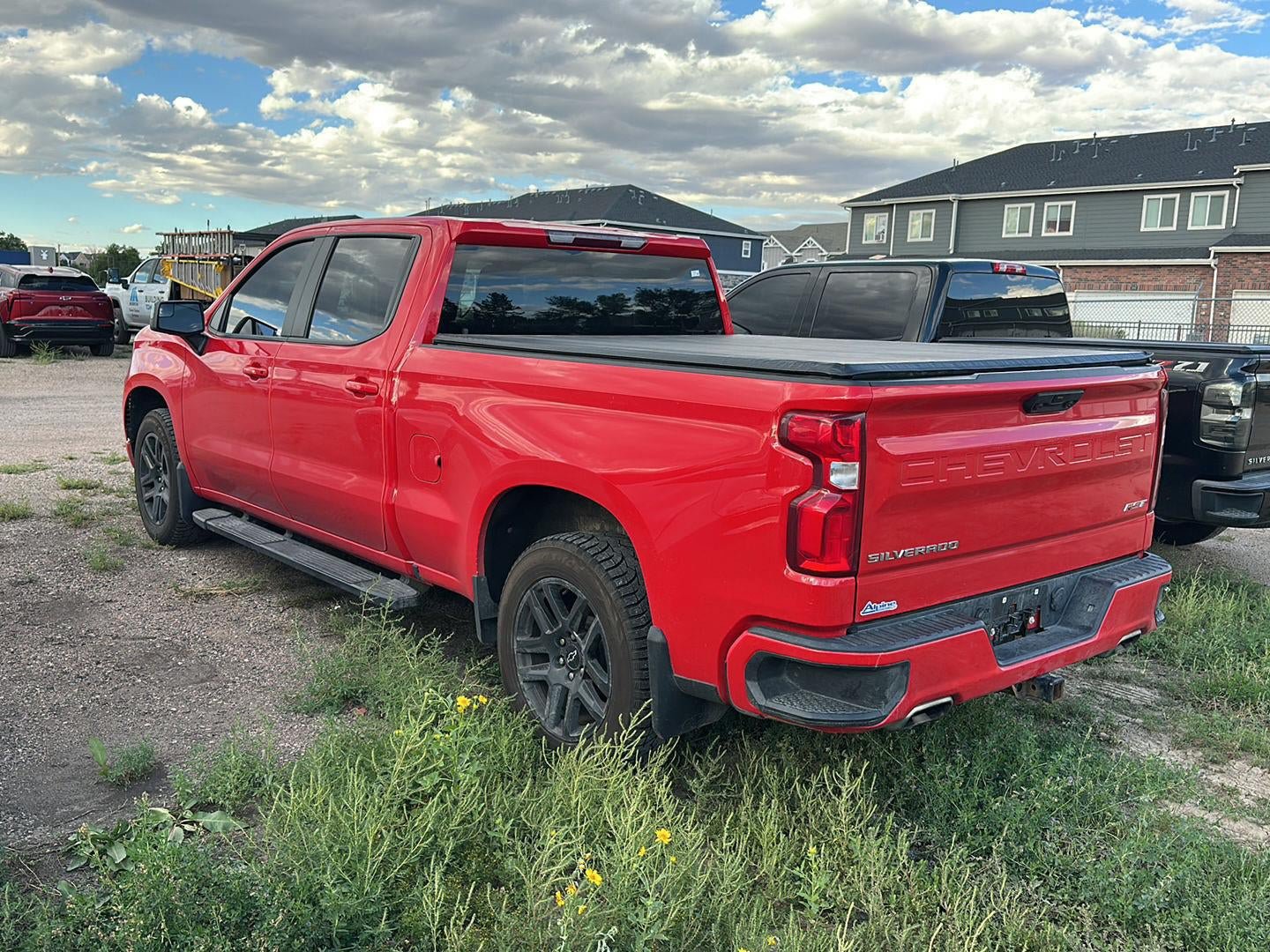 Used 2023 Chevrolet Silverado 1500 RST AWD/4WD image 2