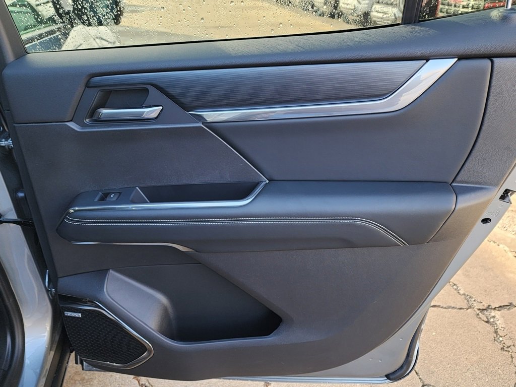 New 2026 GMC Acadia Elevation image 41