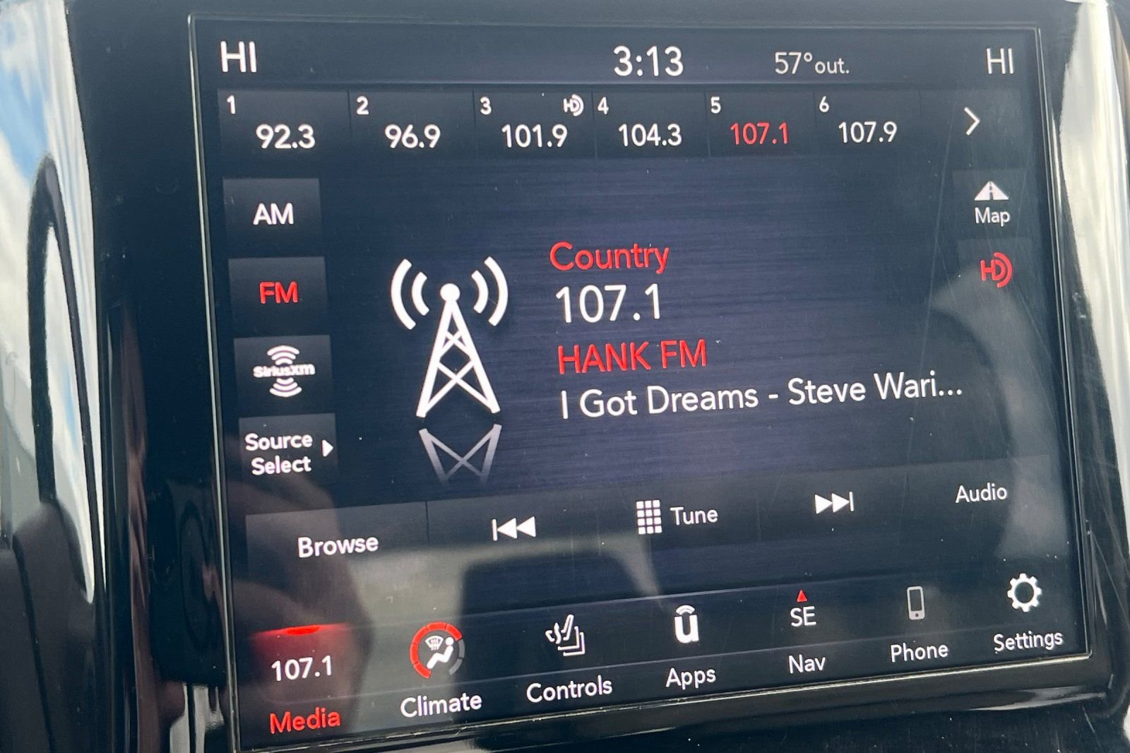 Used 2019 RAM 1500 Laramie image 14