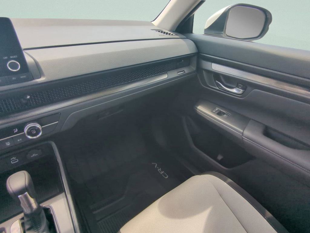 Used 2023 Honda CR-V LX image 14