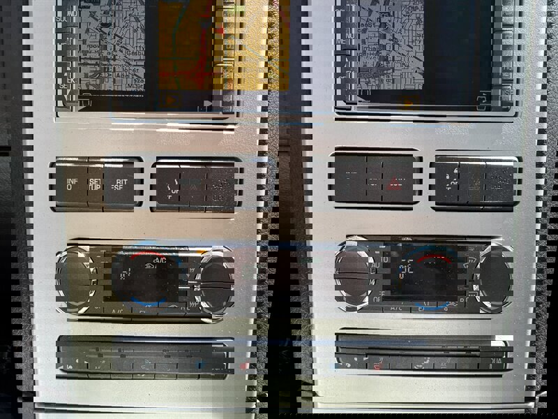 Used 2010 Lincoln MKX 2WD image 45