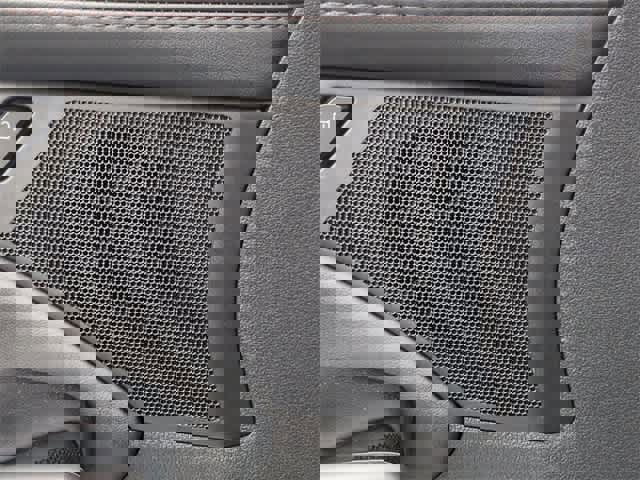 Used 2024 MAZDA MAZDA3 s image 31